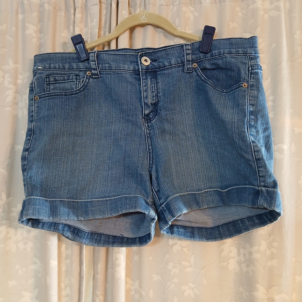Forever 21 Classic Blue Jean Shorts